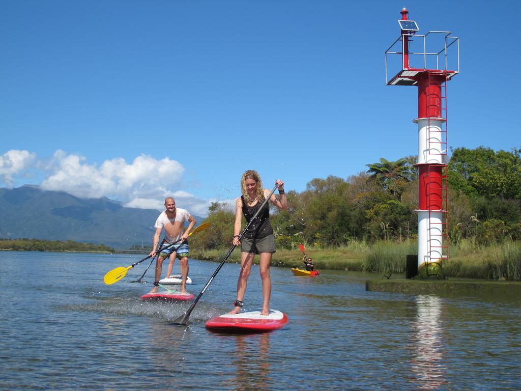 Bazil'S Backpackers Bbh Hostel & Surf School Westport Quarto foto