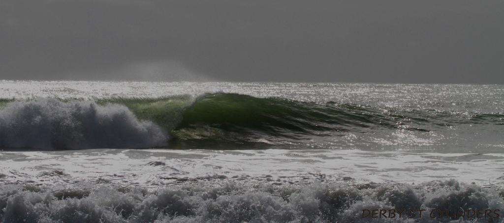 Bazil'S Backpackers Bbh Hostel & Surf School Westport Exterior foto